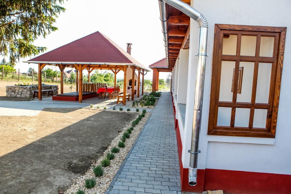 Katica Vendégház Tarcal Exterior foto